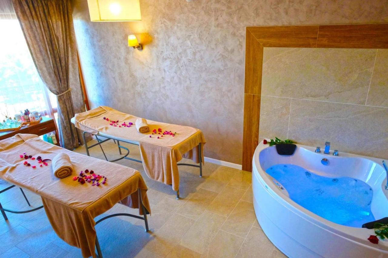 Paradise Hotel & Relax Center ポモリエ エクステリア 写真