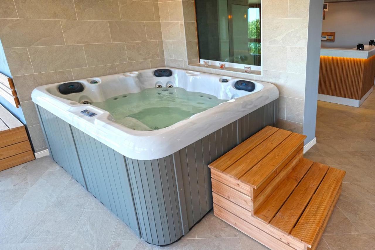 Paradise Hotel & Relax Center ポモリエ エクステリア 写真