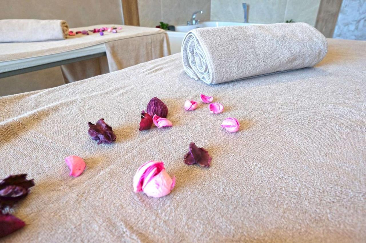 Paradise Hotel & Relax Center ポモリエ エクステリア 写真