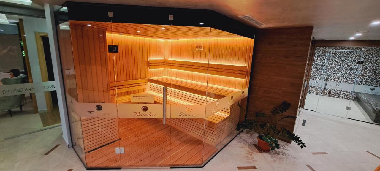 Paradise Hotel & Relax Center ポモリエ エクステリア 写真