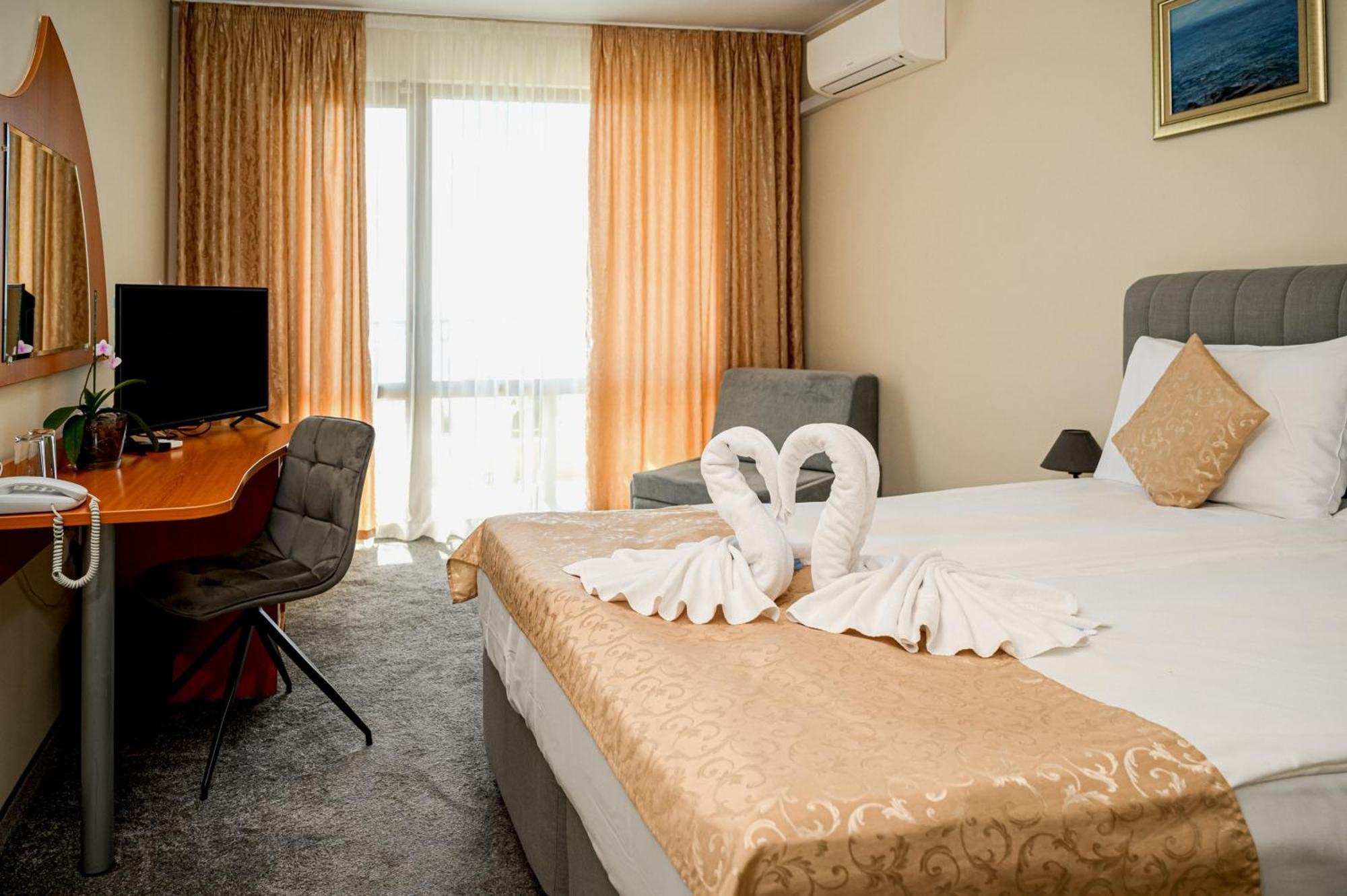 Paradise Hotel & Relax Center ポモリエ エクステリア 写真