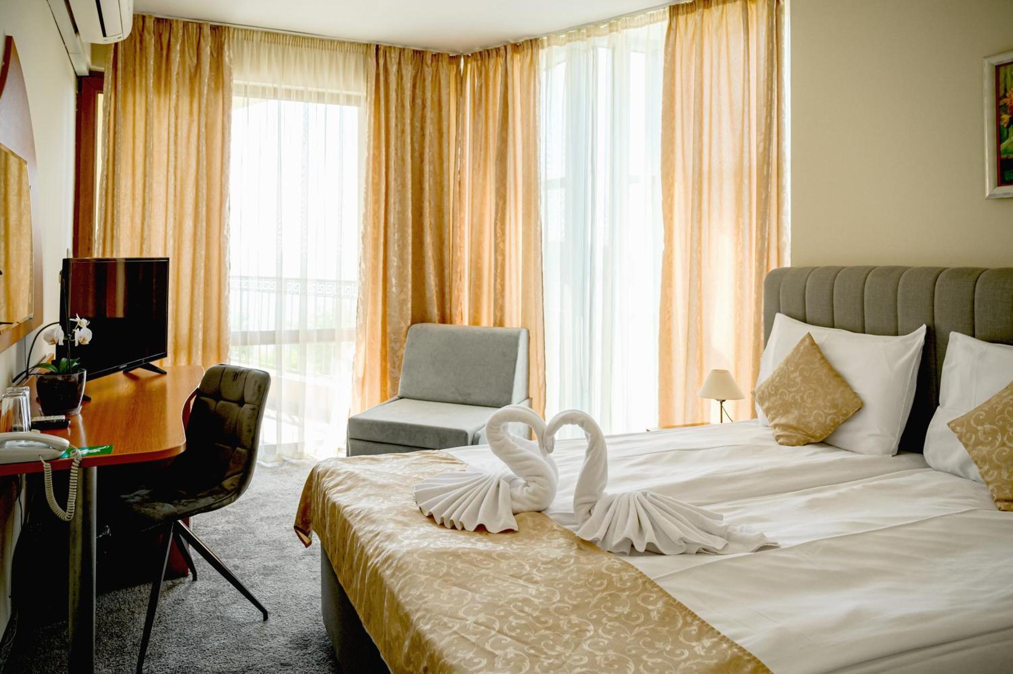 Paradise Hotel & Relax Center ポモリエ エクステリア 写真